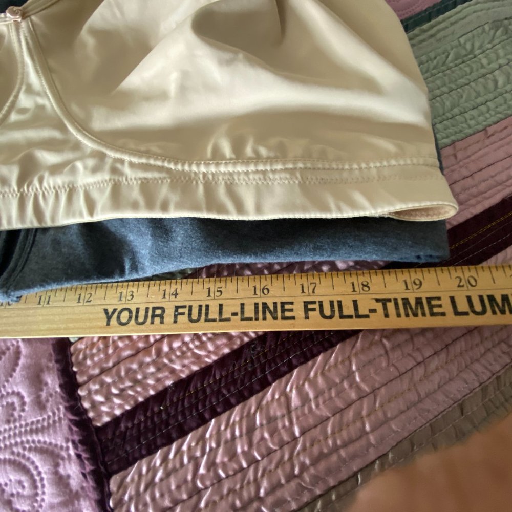 EUC~3 LARGE Bras-4X & 54D-1 low price - Picture 4 of 12